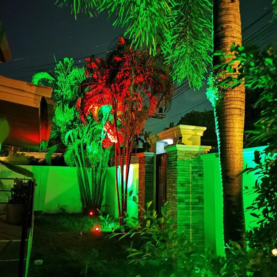 Thai Family Rawai Swimming Pool Villa Hotel المظهر الخارجي الصورة